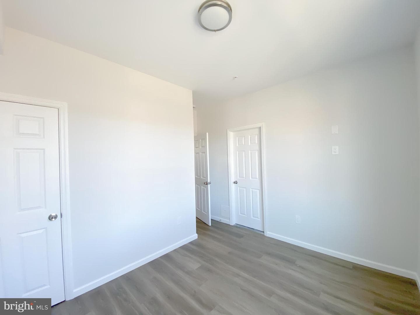 303 Arch Street photo 8