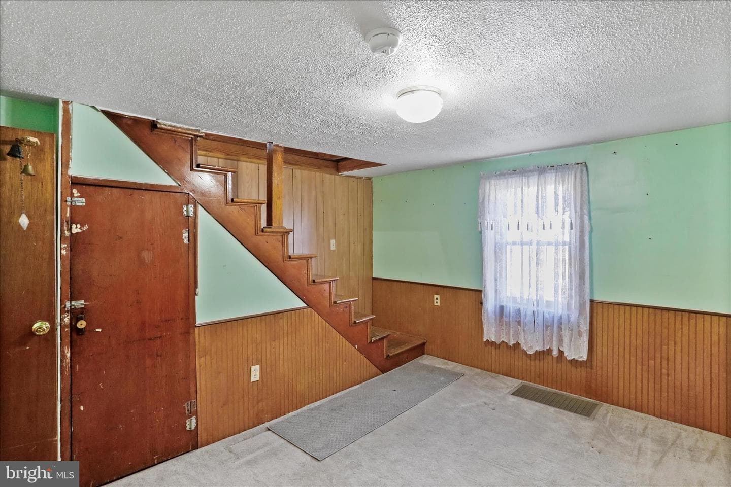 712 Golden Lane photo 21