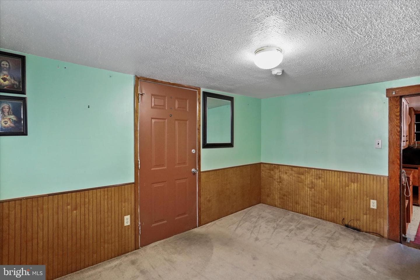 712 Golden Lane photo 22