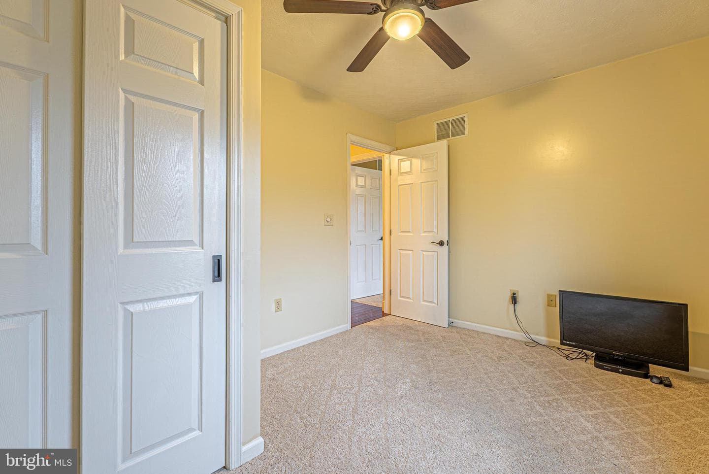 18643 Rose Hill Drive SW photo 26