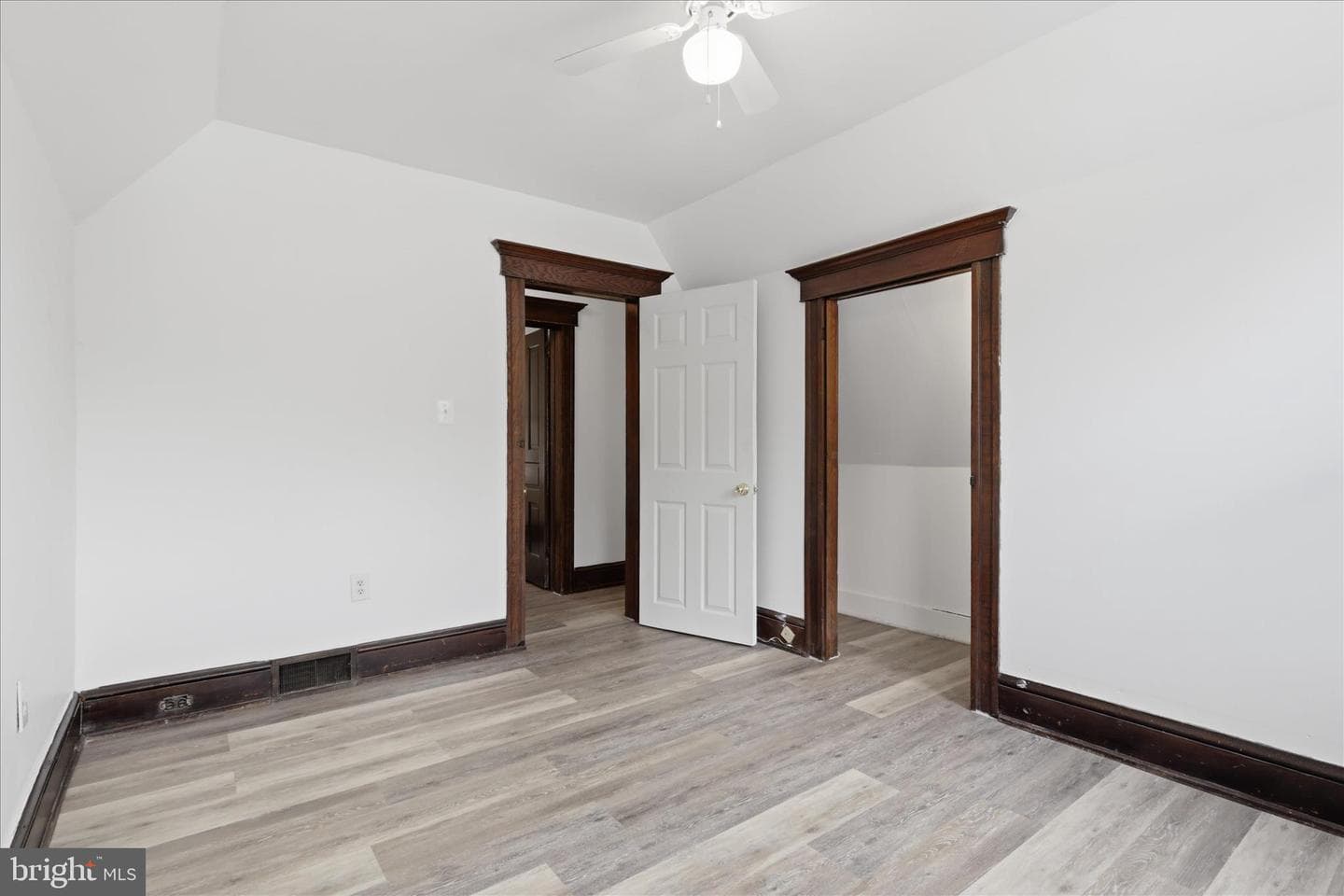 449 Baltimore Avenue photo 23