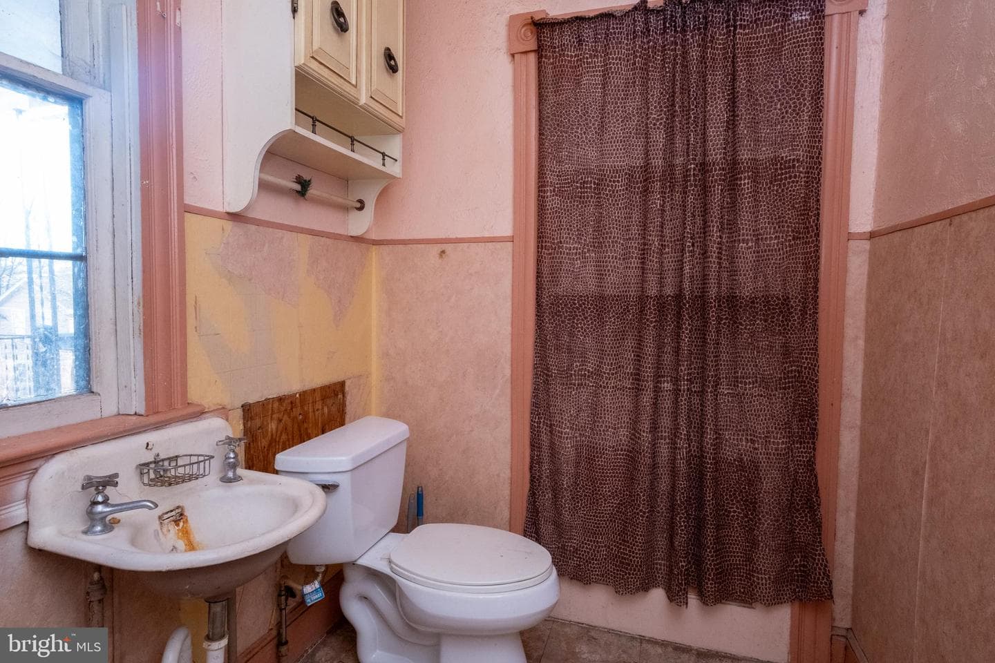 444 Columbia Street photo 25