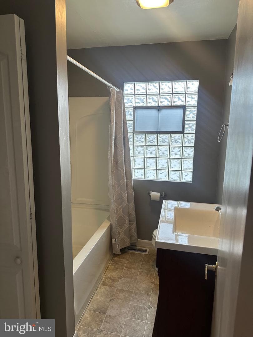 1105 Holland Street photo 11