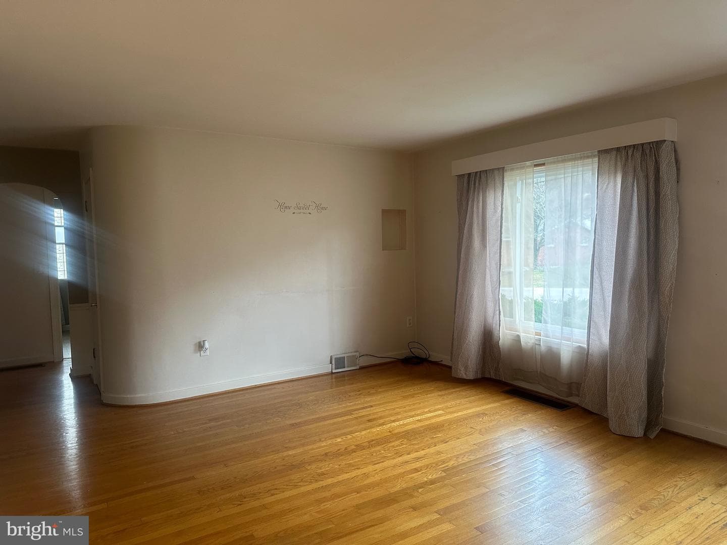 1105 Holland Street photo 4