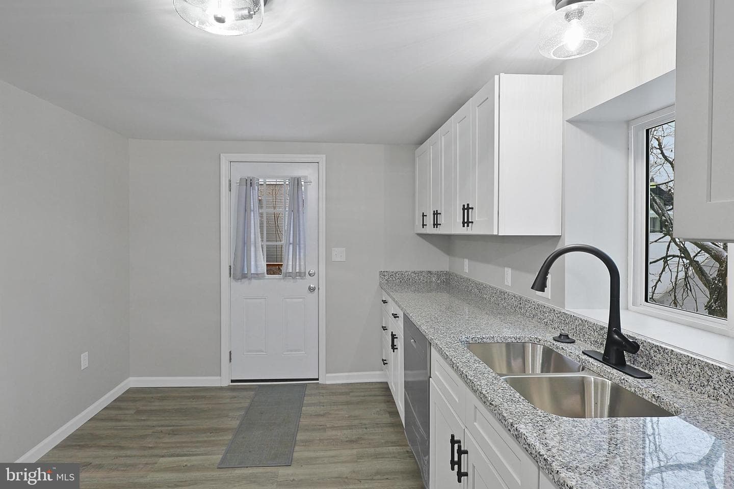 4 Chestnut Street photo 27