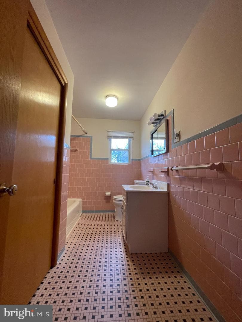 1806 Holland Street photo 11