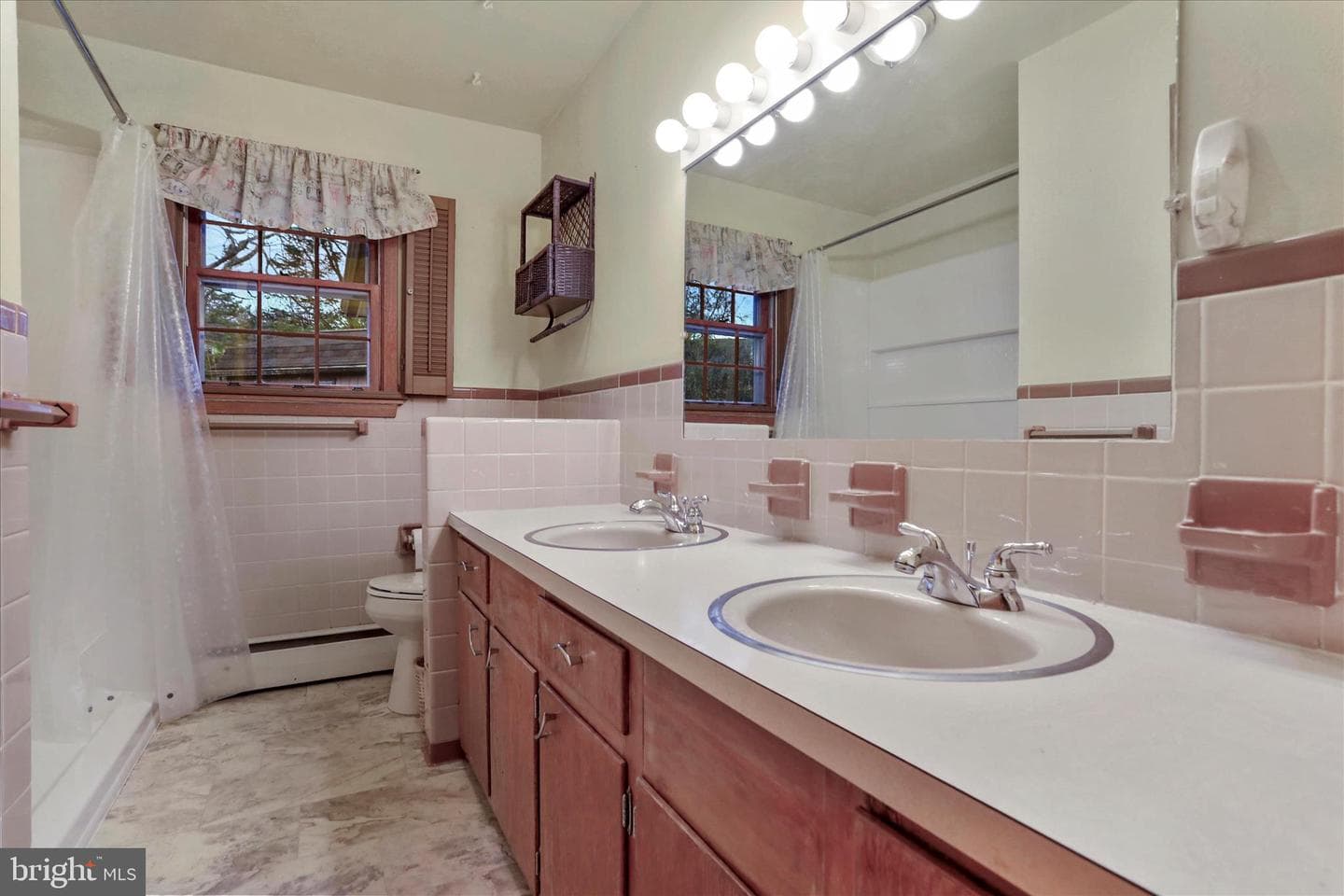 716 Winifred Road photo 17