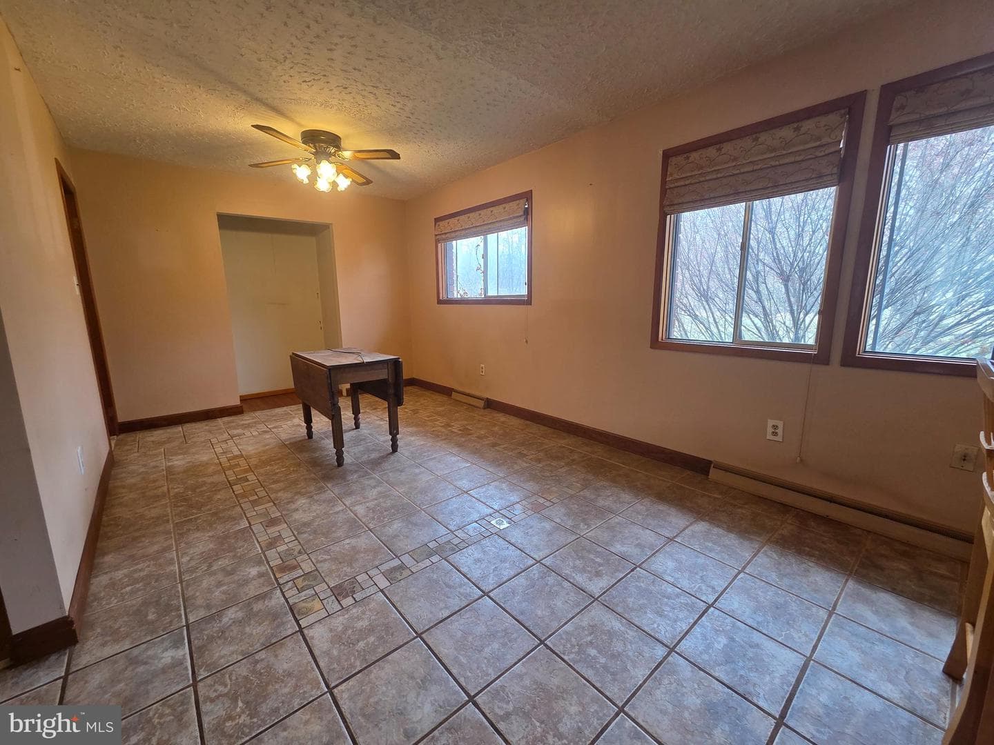 14201 Maple Leaf Drive SE photo 20