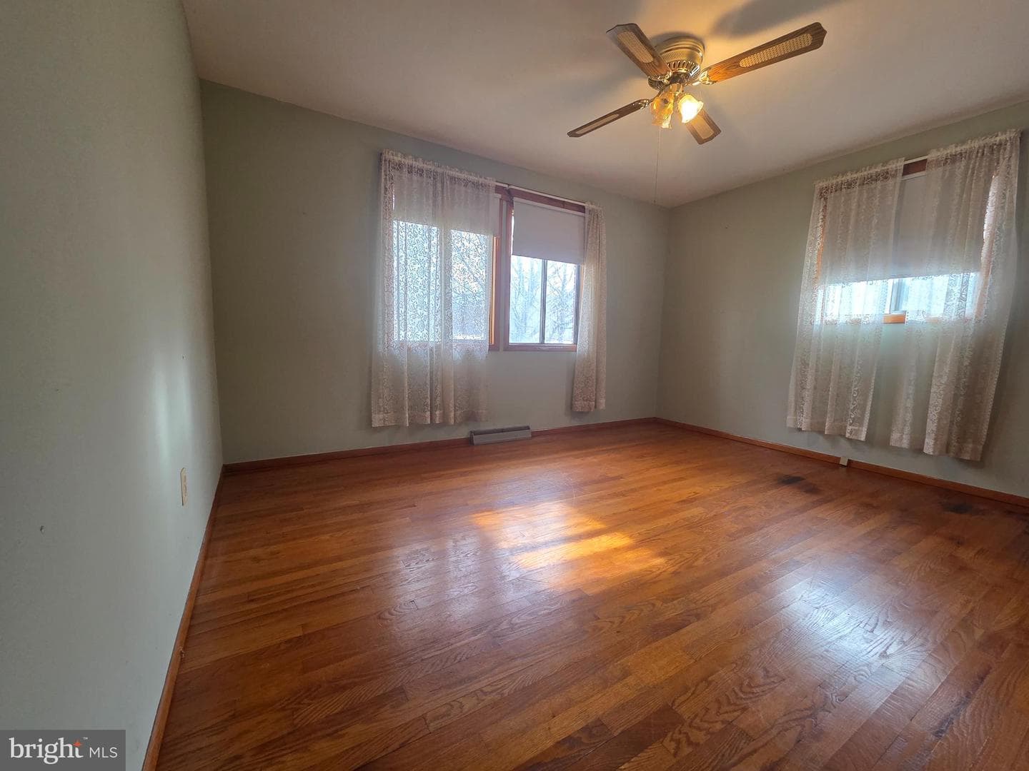 14201 Maple Leaf Drive SE photo 23
