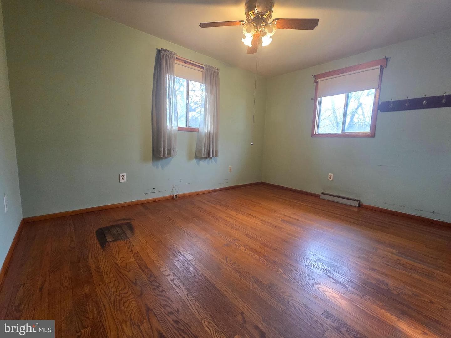 14201 Maple Leaf Drive SE photo 27