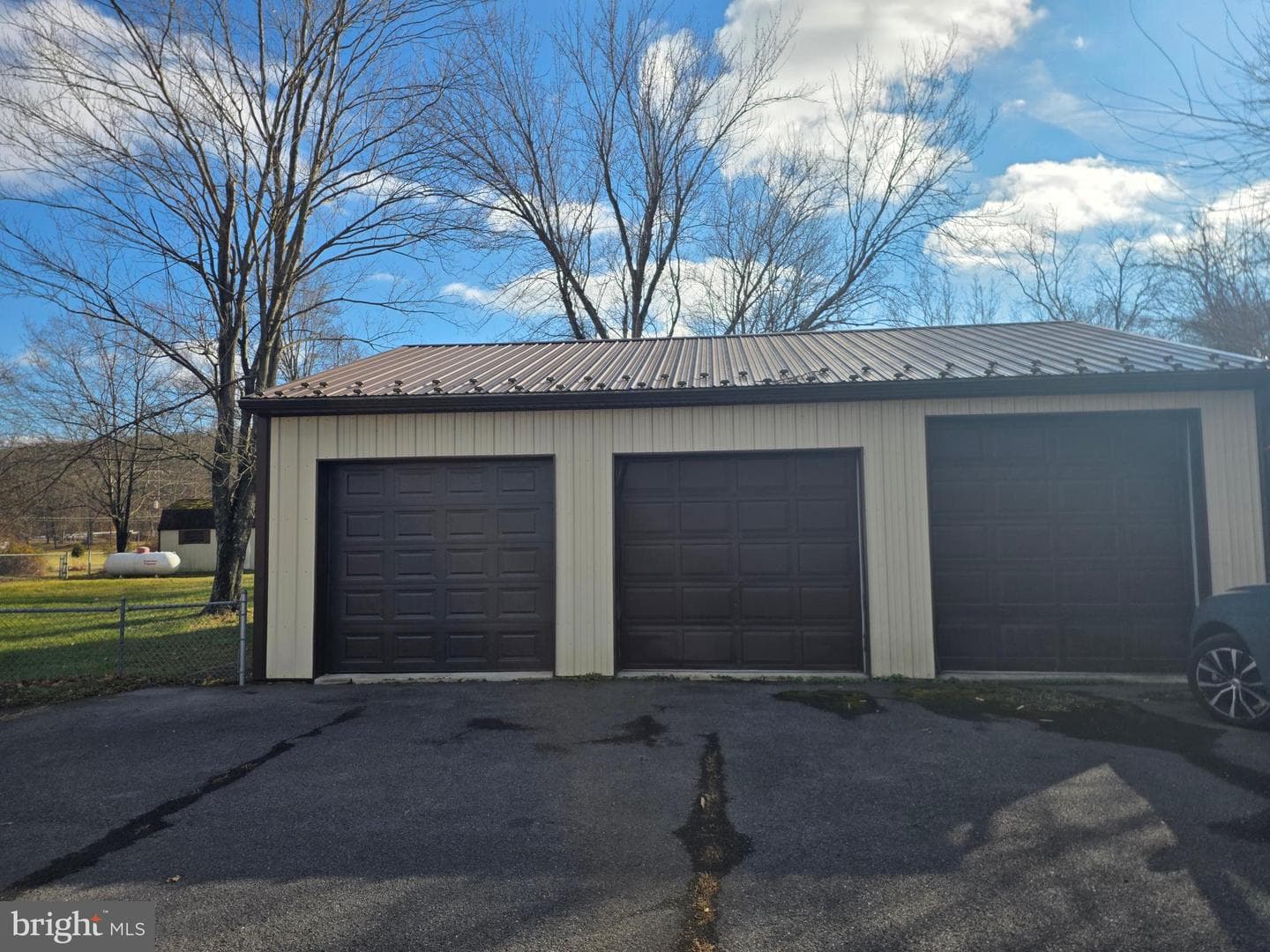 14201 Maple Leaf Drive SE photo 9