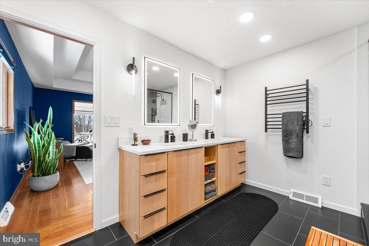 887 Weires Avenue photo 43