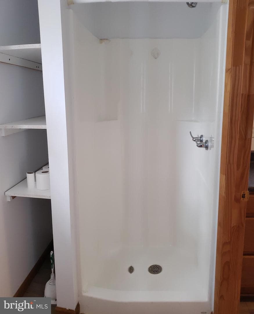 12815 Bowling Street photo 9