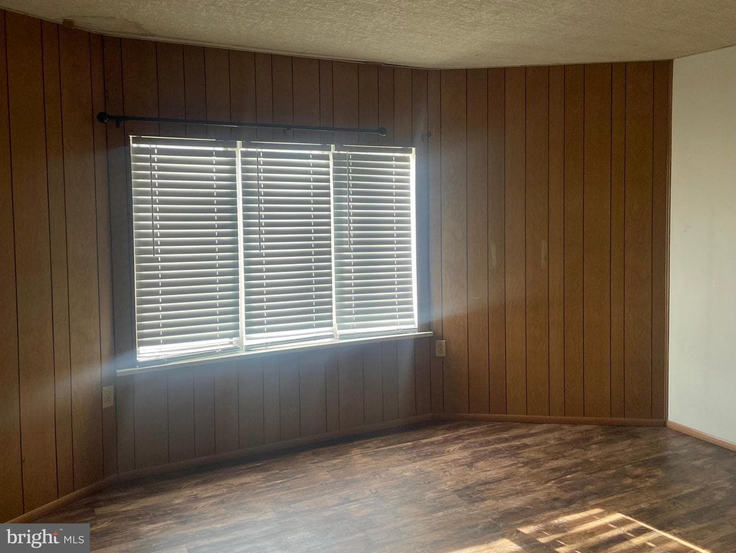 164 E College Avenue photo 19