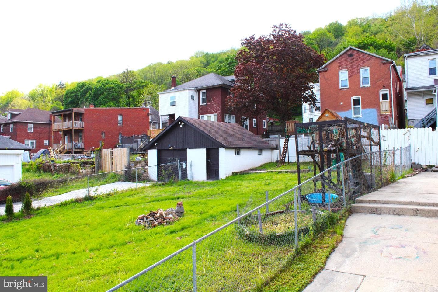 614 Lincoln Street photo 16