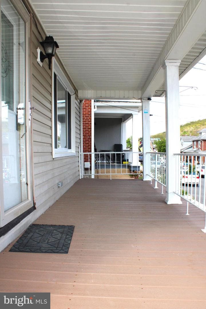 614 Lincoln Street photo 17