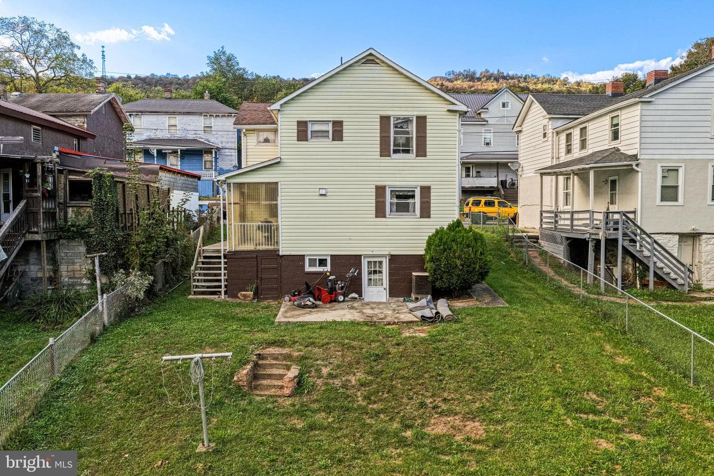 312 Hammond Street photo 19