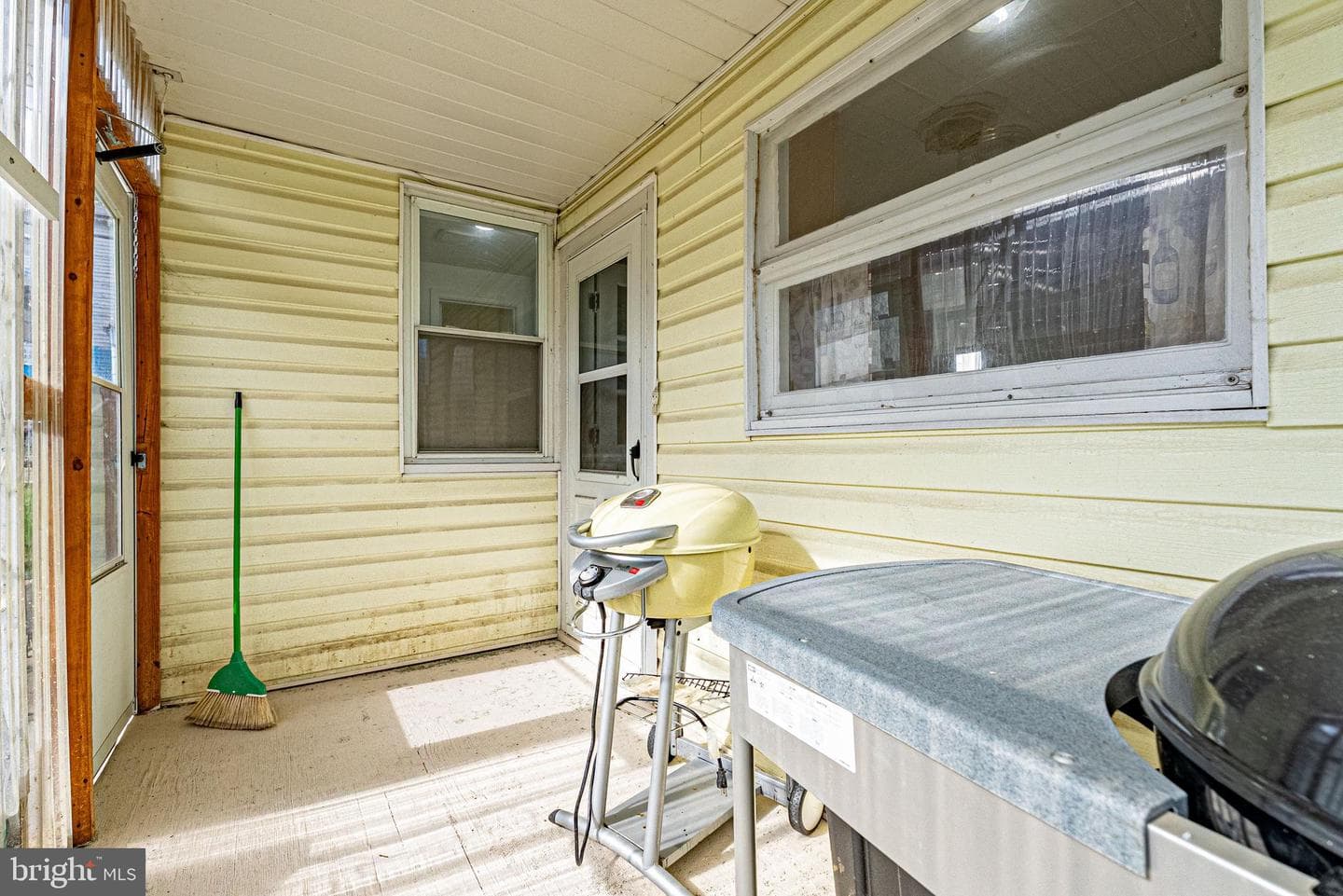 312 Hammond Street photo 23