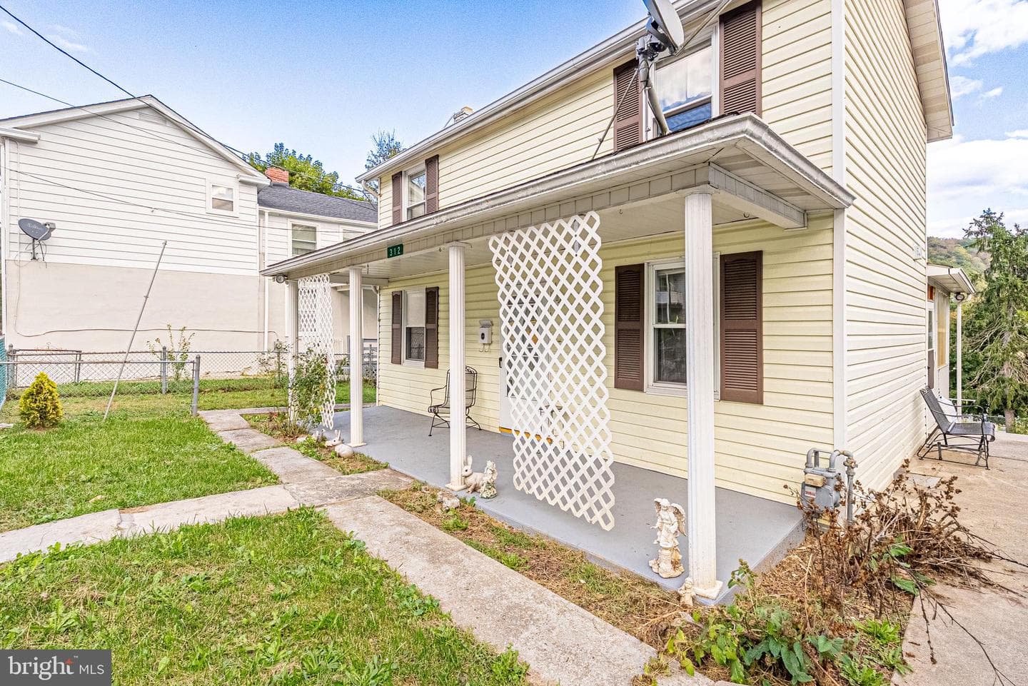 312 Hammond Street photo 24
