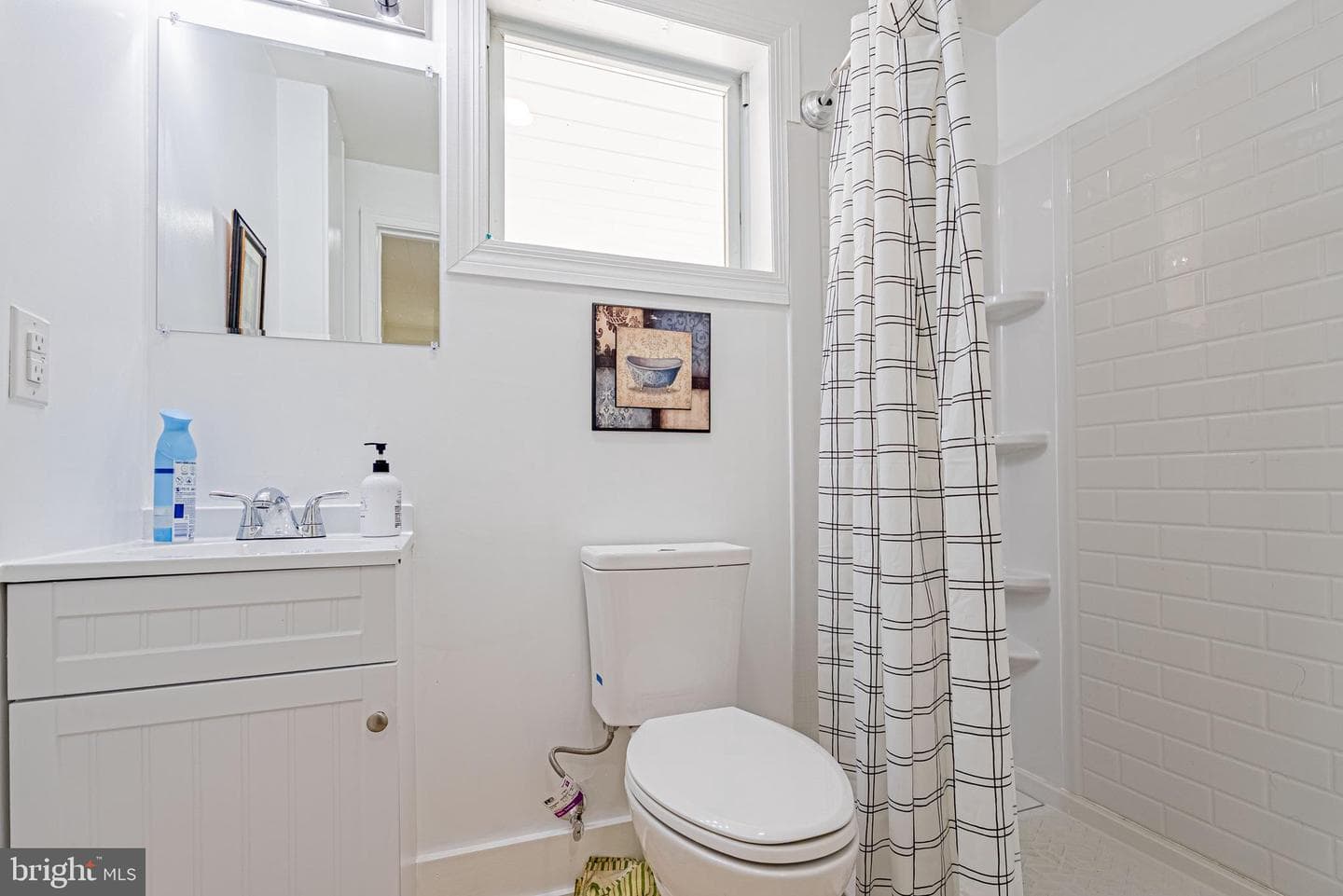 312 Hammond Street photo 8