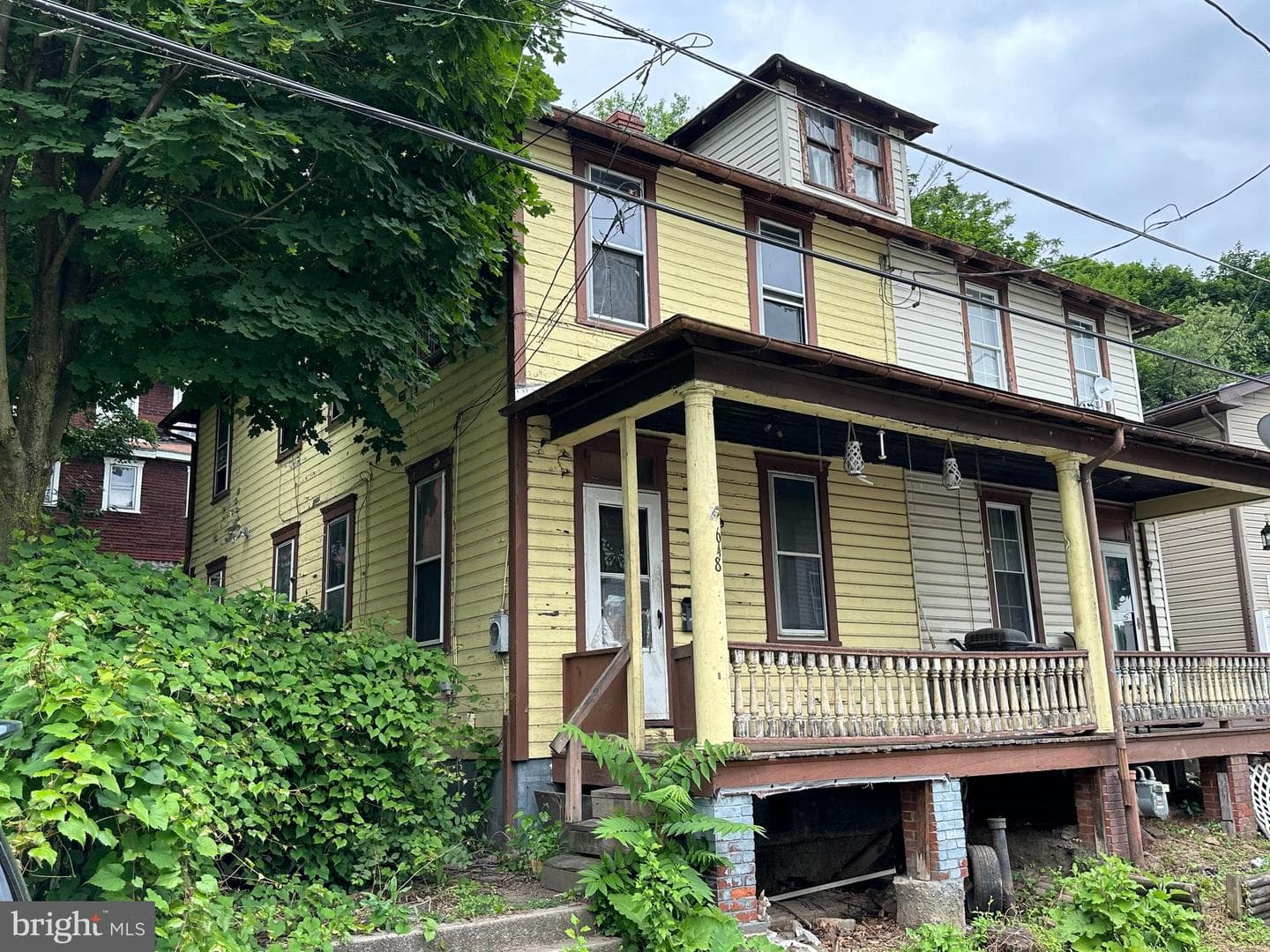 648 Baker Street