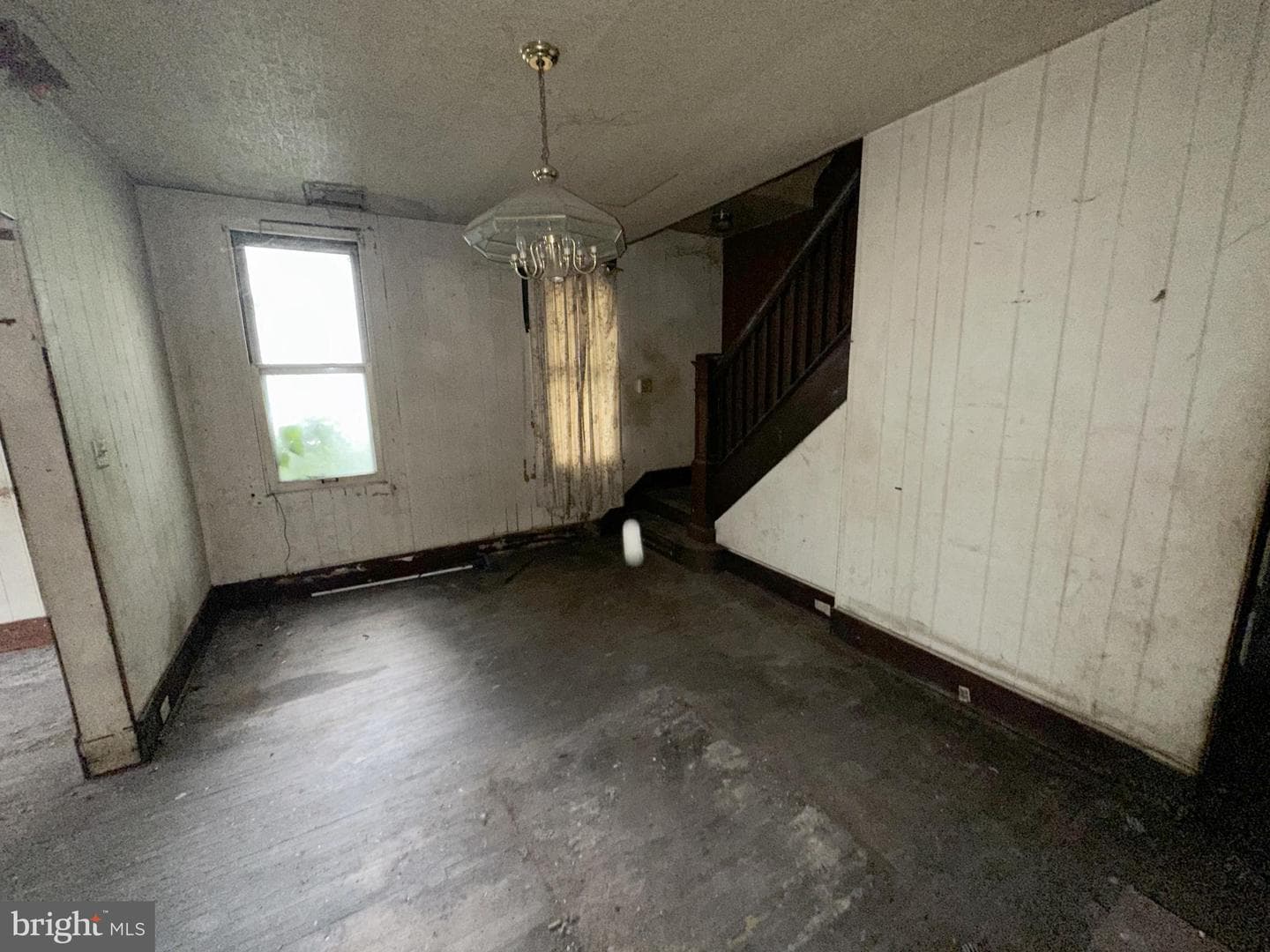 648 Baker Street photo 13
