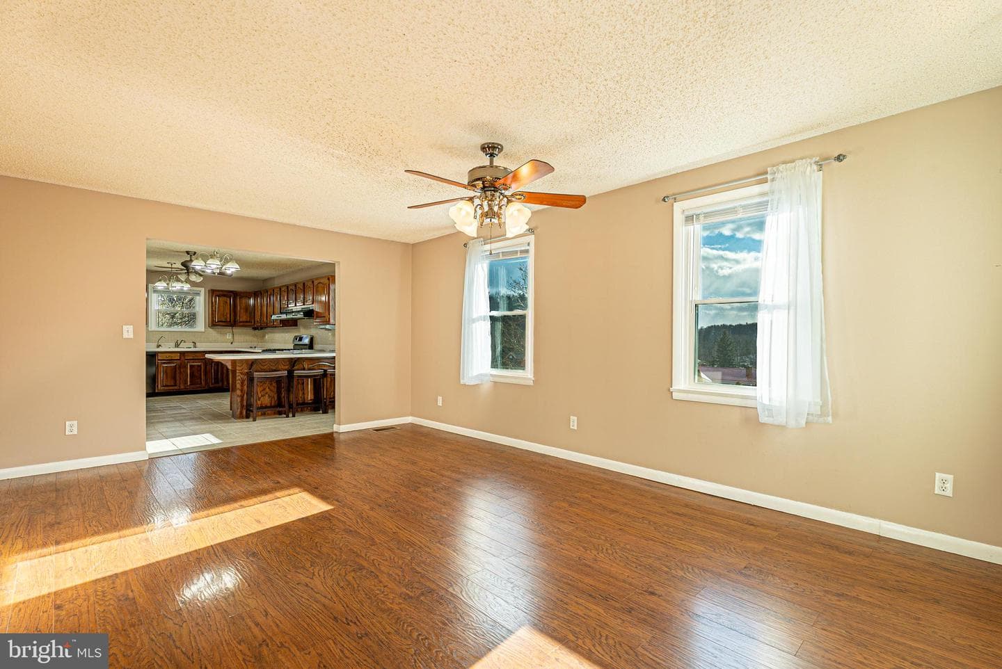 13604 Bedford Road NE photo 11