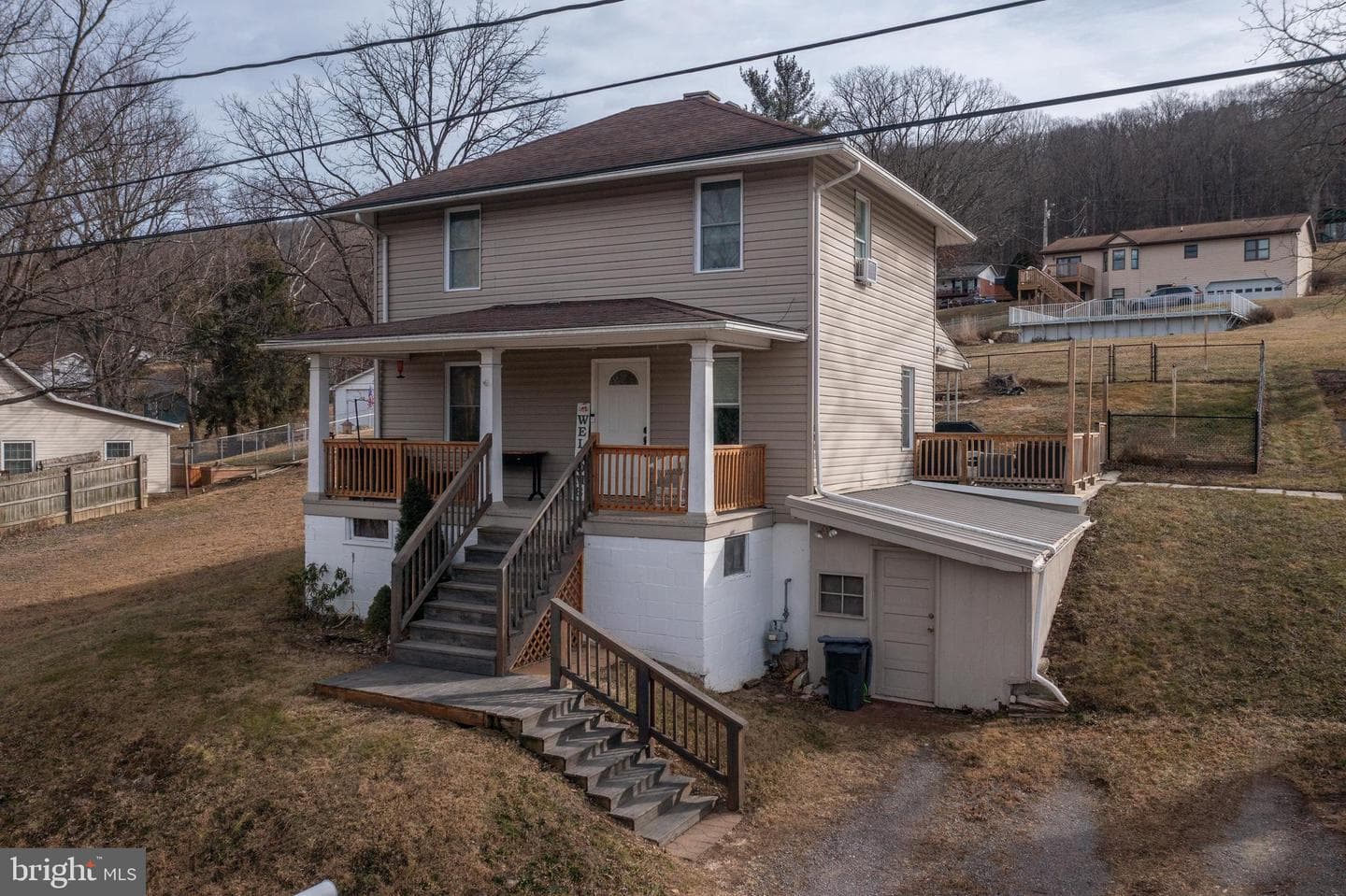 529 B Street photo 2