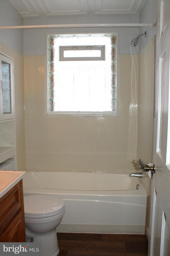 12024 Iris Avenue photo 18