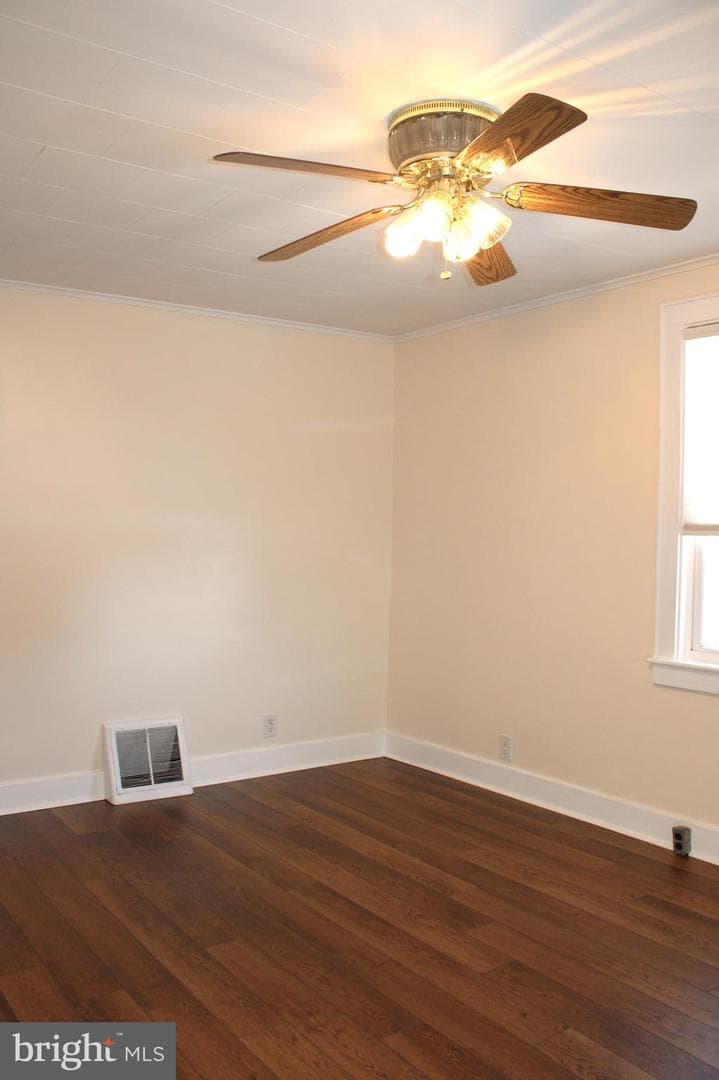 12024 Iris Avenue photo 6
