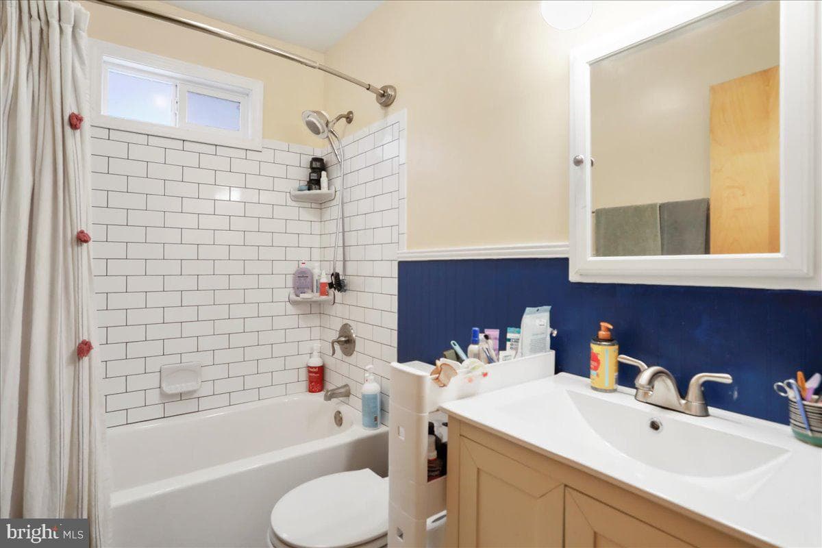 419 Avirett Avenue photo 11