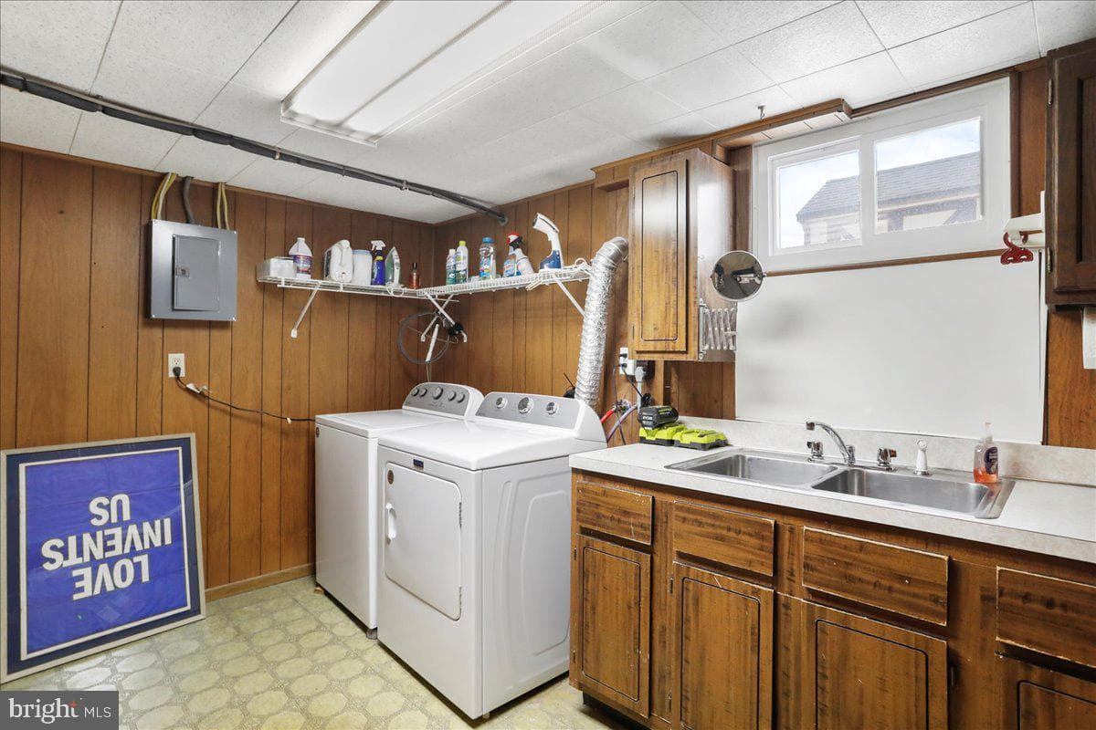 419 Avirett Avenue photo 29