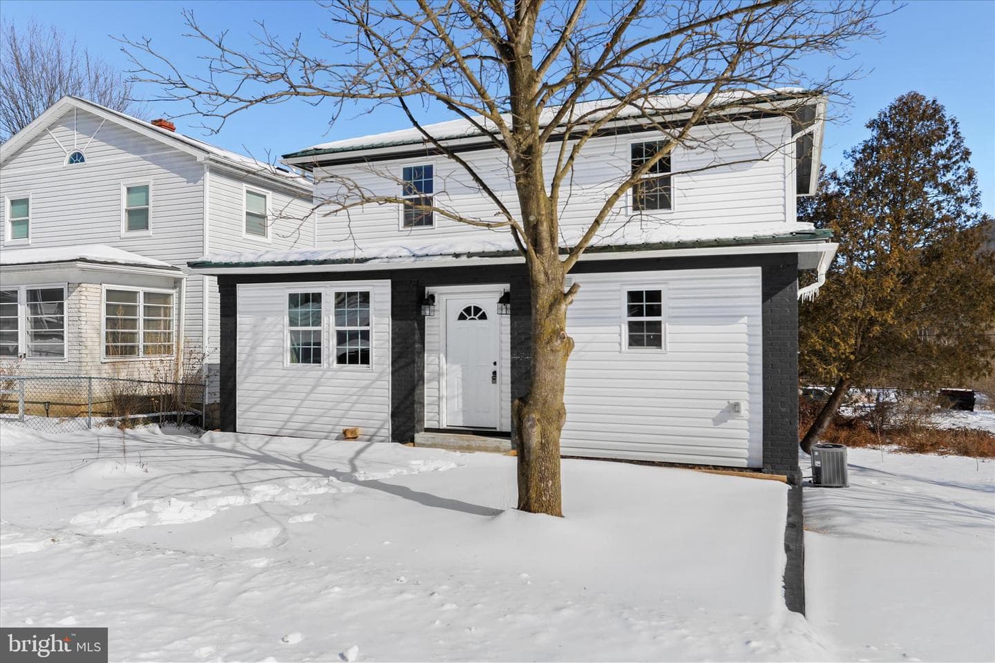 12702 Bowling Street photo 29