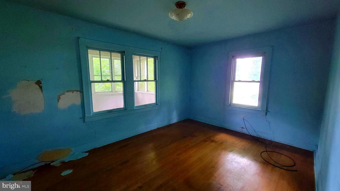8 Buchanan Avenue photo 10