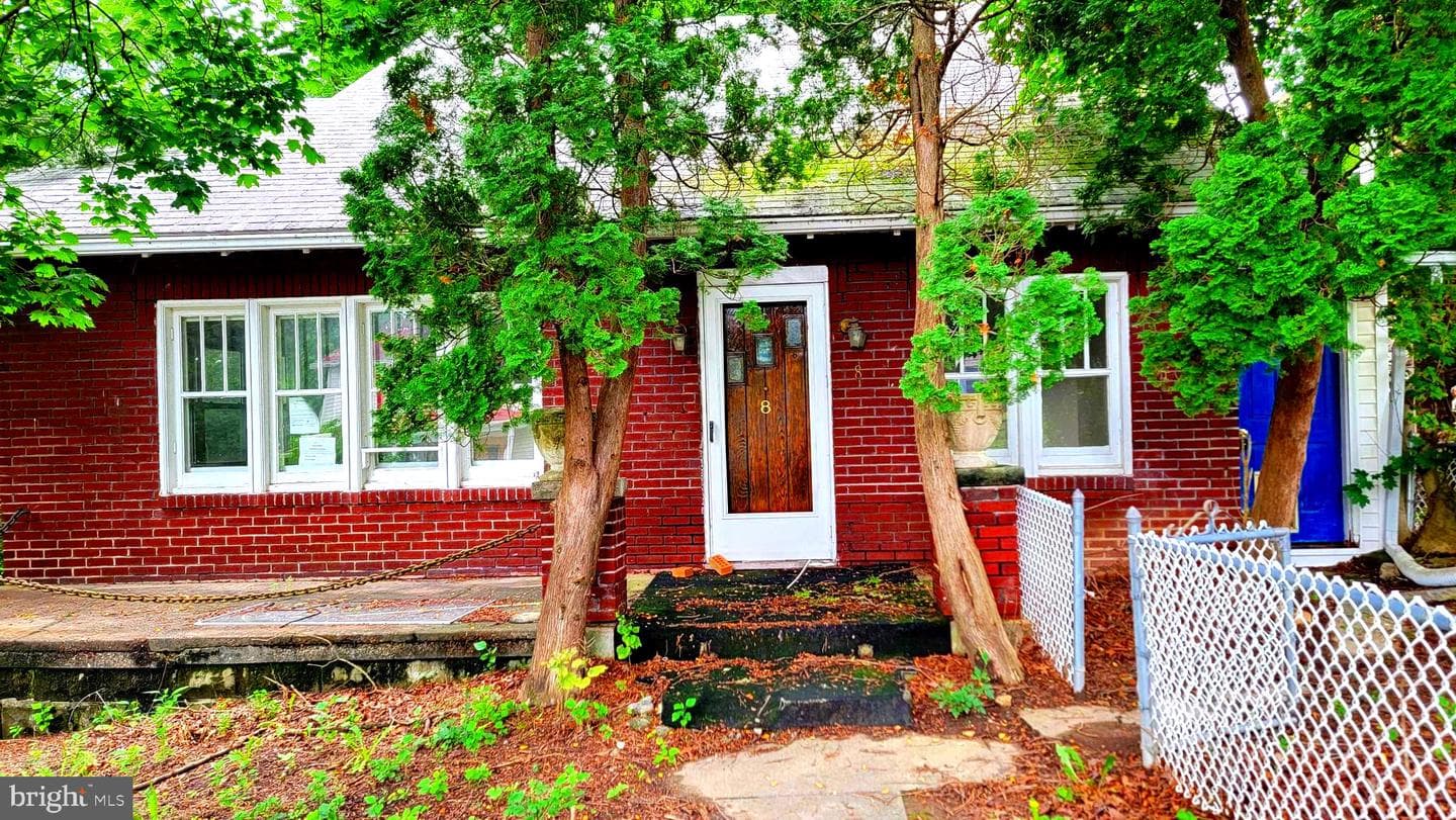 8 Buchanan Avenue photo 18