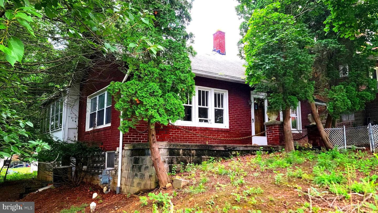 8 Buchanan Avenue photo 4