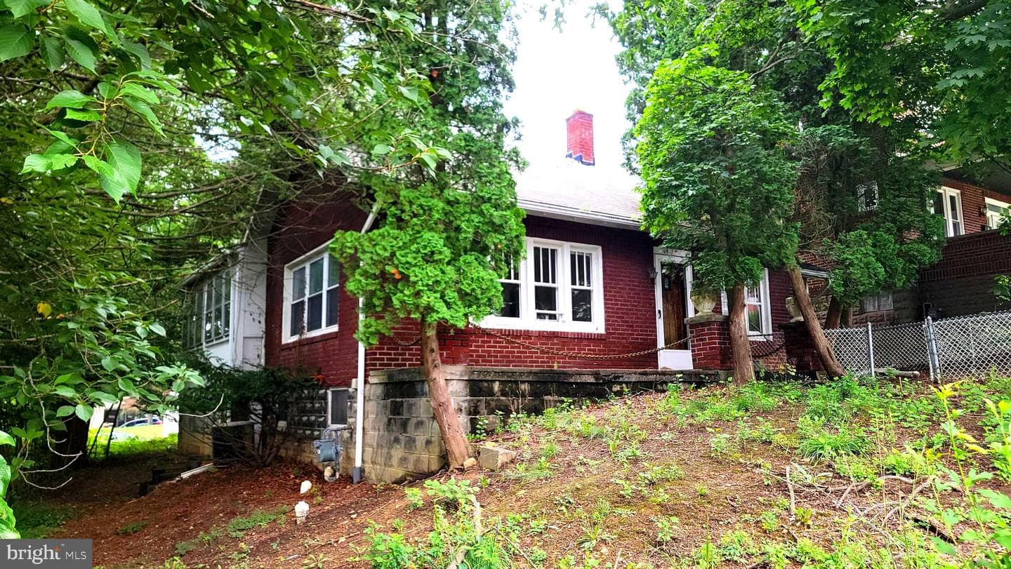 8 Buchanan Avenue photo 5