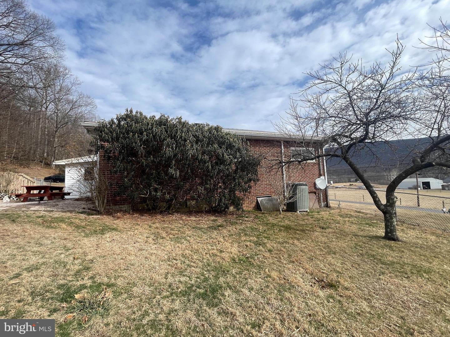 14221 Hazen Road NE photo 31