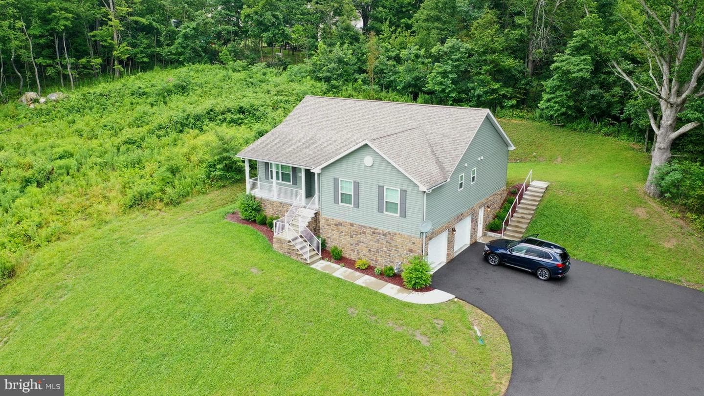 230 Redstone Terrace, Frostburg