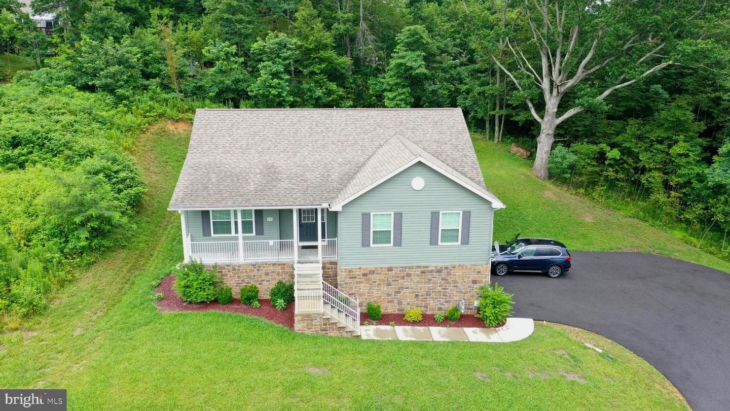 230 Redstone Terrace, Frostburg