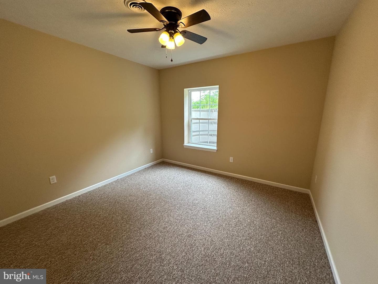 230 Redstone Terrace photo 27