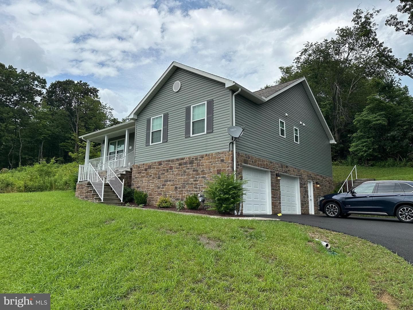 230 Redstone Terrace photo 3