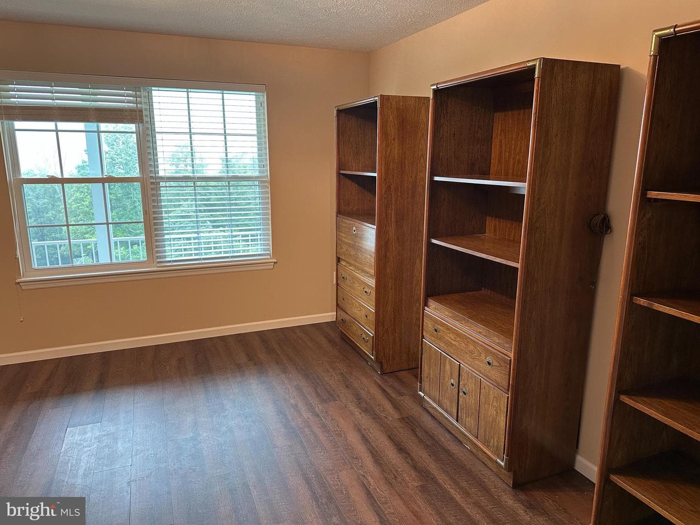 230 Redstone Terrace photo 4