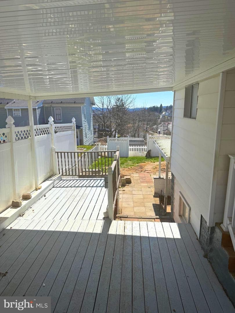 212 E Main Street photo 5