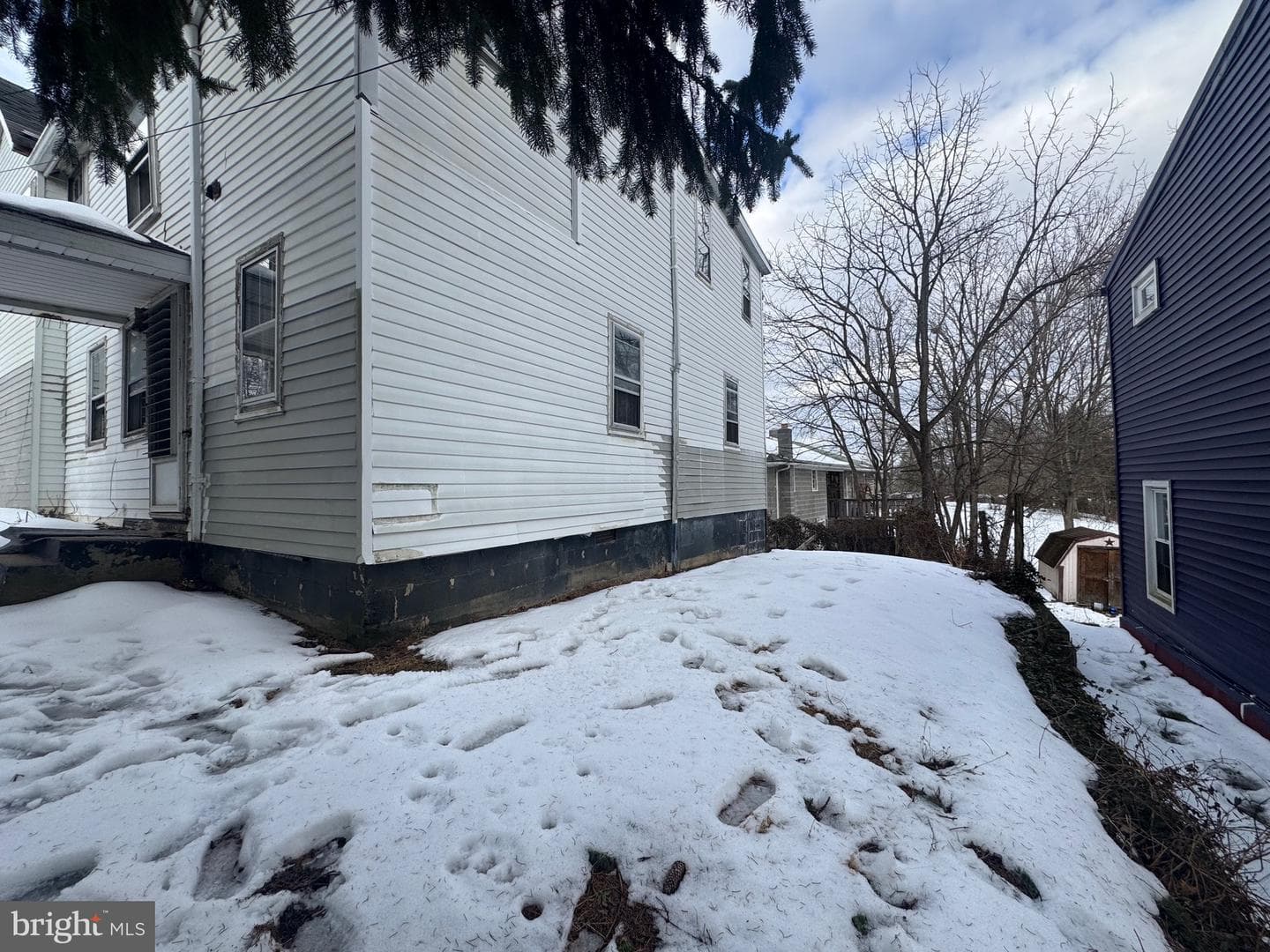 613 Williams Street photo 23