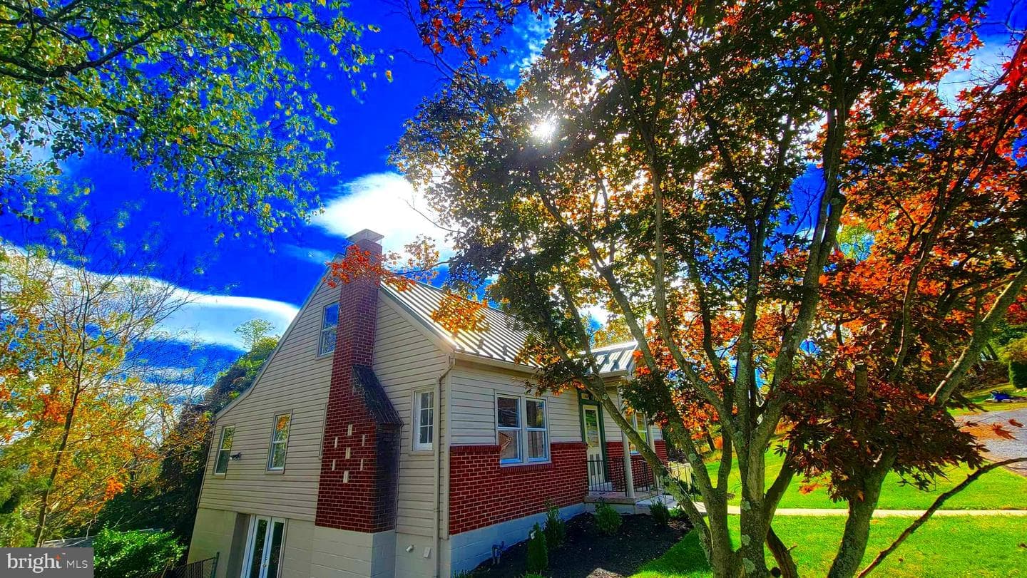750 Adams Avenue photo 27