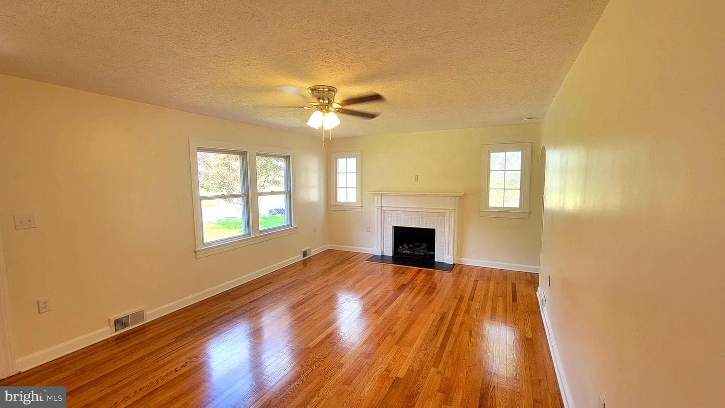 750 Adams Avenue photo 49