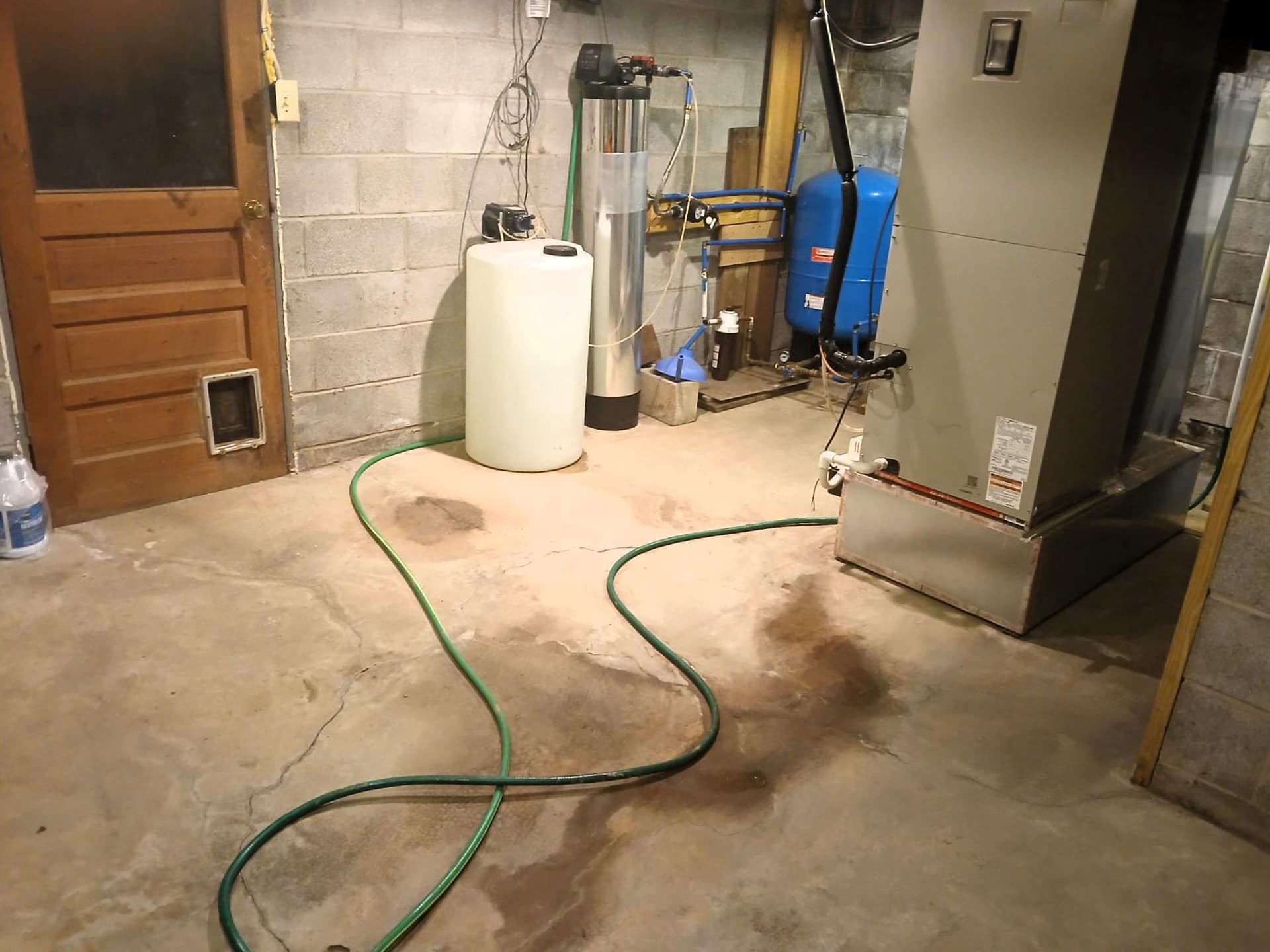 21531 National Pike NE photo 26
