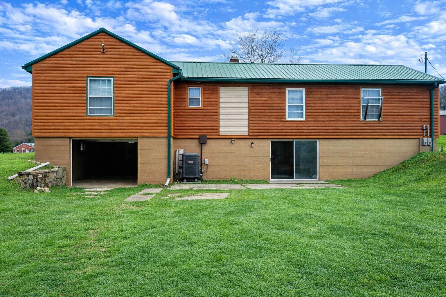 21531 National Pike NE photo 29