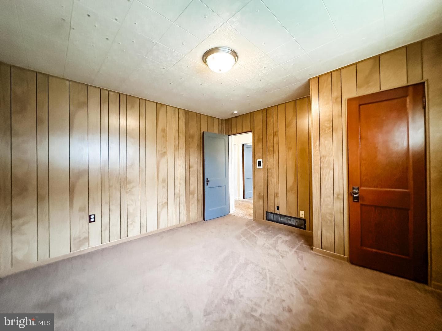 14904 Grant Street photo 10